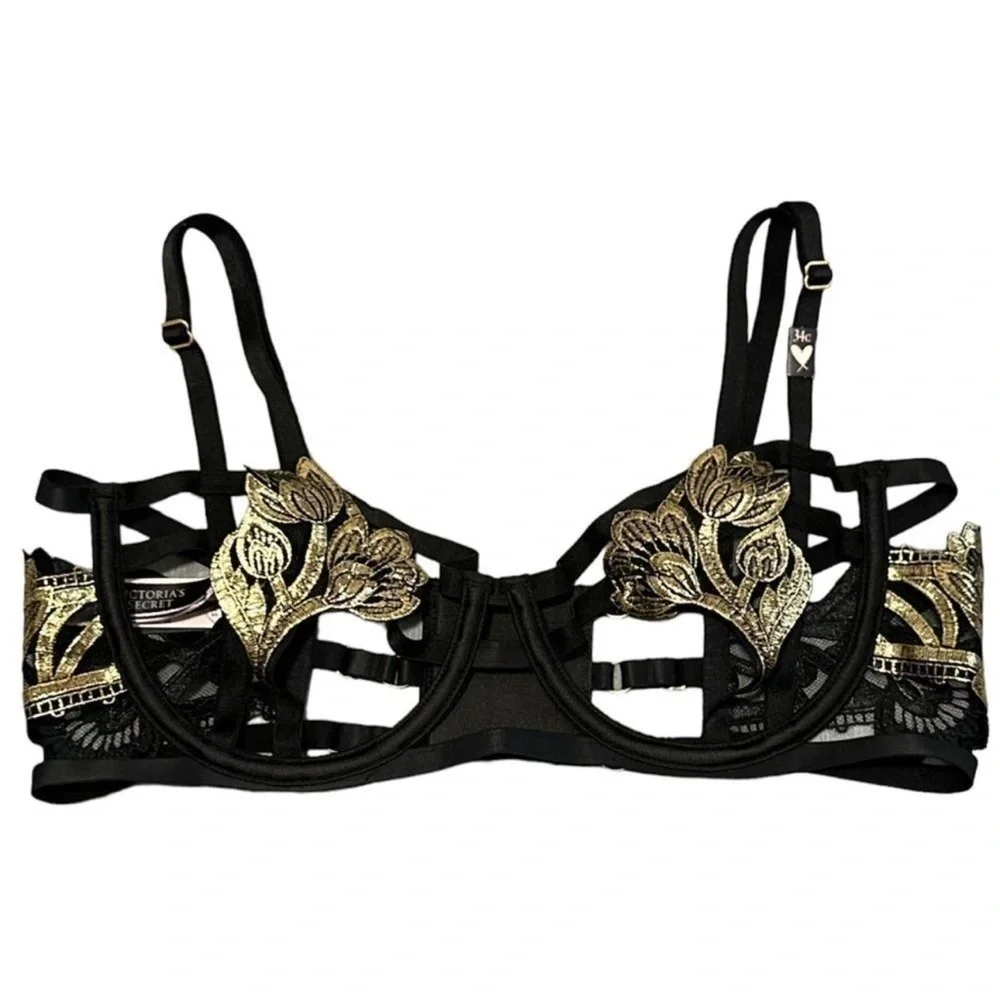 New Victoria’s Secret Very Sexy Strappy Embroidered Unlined Open Cup Size 34C